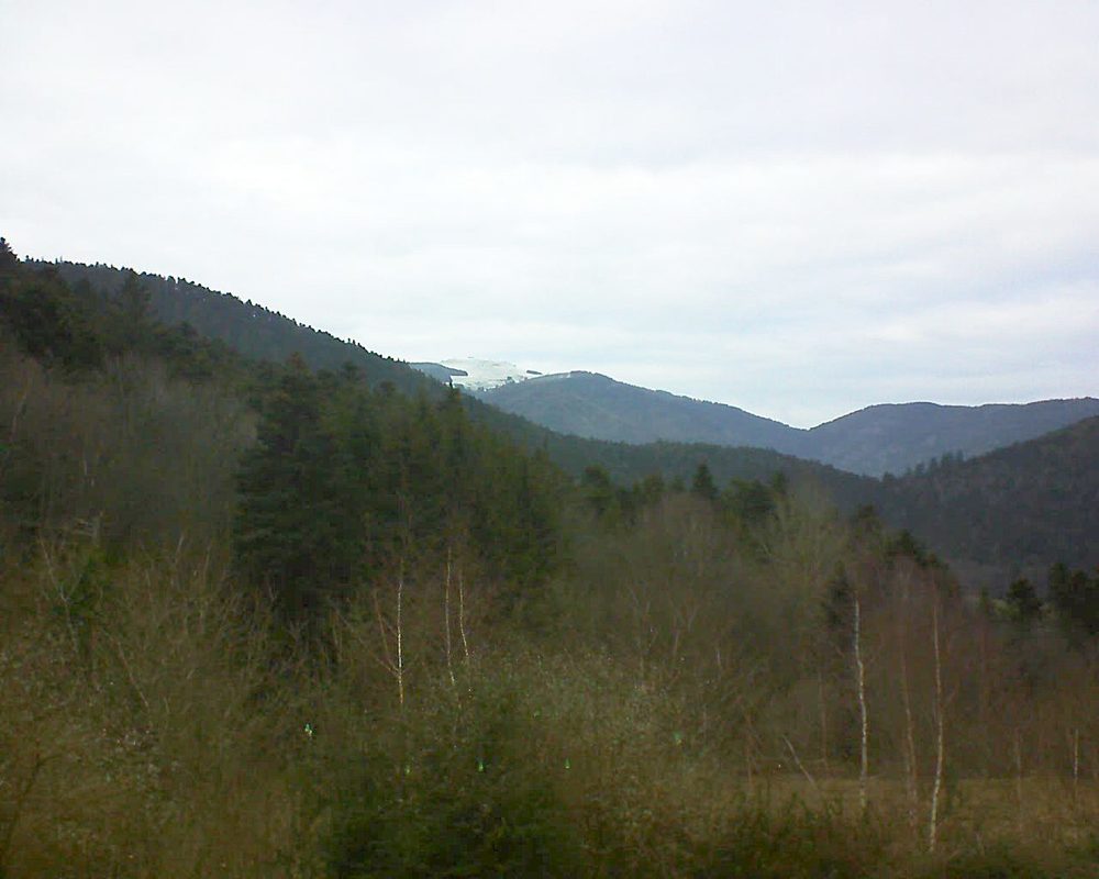 Le petit ballon vu depuis le Domaine Langmatt à Murbach le 03.01.2019 à 15:15 Le petit ballon (Alsace, Vosges) le 03.01.2019 à 15:15