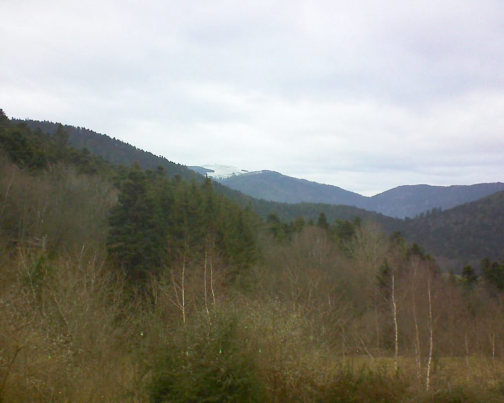 Le petit ballon vu depuis le Domaine Langmatt à Murbach le 03.01.2019 à 15:45 Le petit ballon (Alsace, Vosges) le 03.01.2019 à 15:45