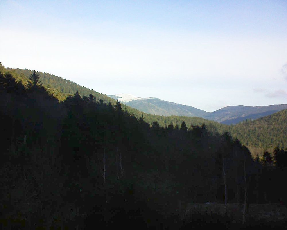 Le petit ballon vu depuis le Domaine Langmatt à Murbach le 04.01.2019 à 10:45 Le petit ballon (Alsace, Vosges) le 04.01.2019 à 10:45