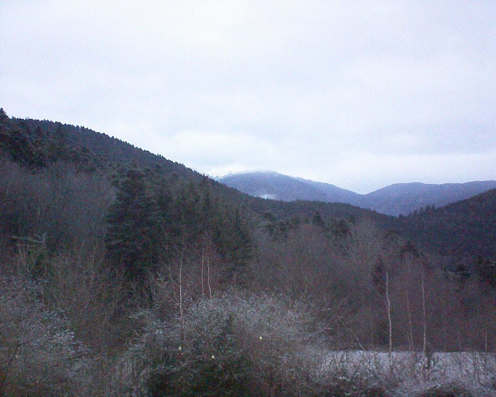 Le petit ballon vu depuis le Domaine Langmatt à Murbach le 07.01.2019 à 08:15 Le petit ballon (Alsace, Vosges) le 07.01.2019 à 08:15