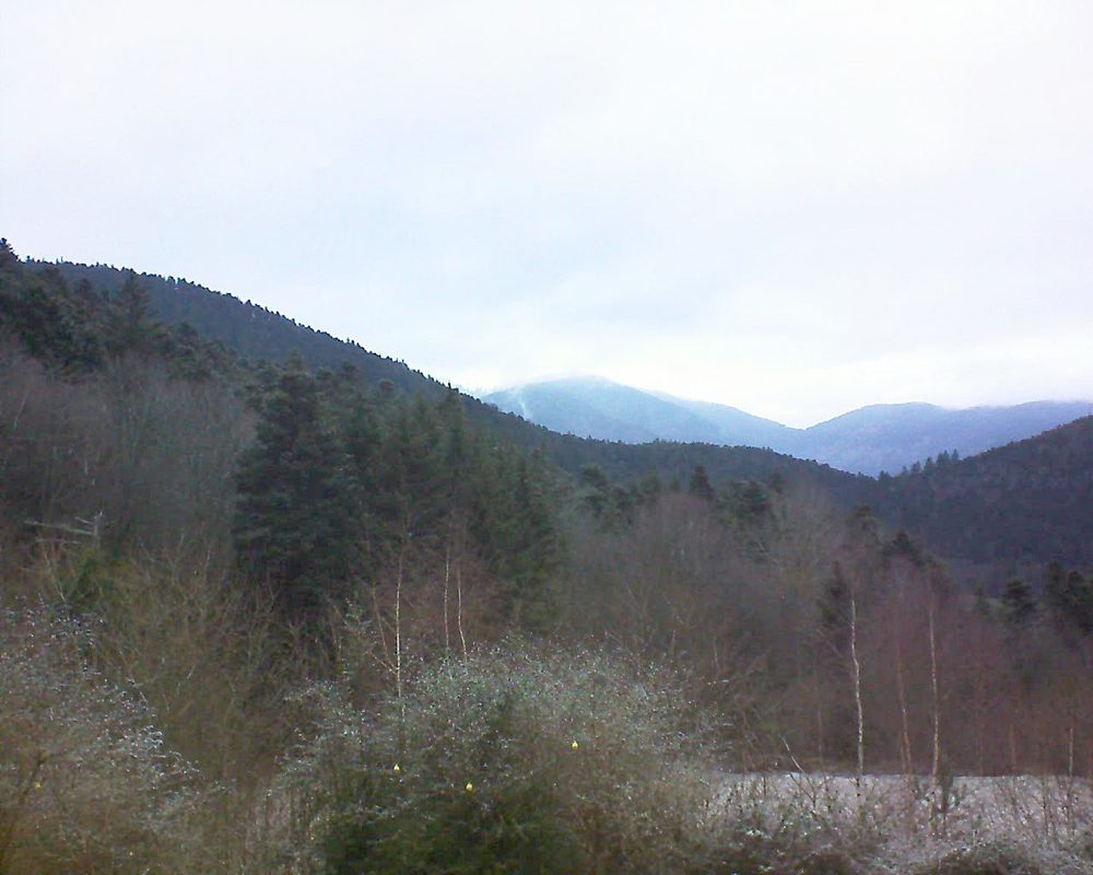 Le petit ballon vu depuis le Domaine Langmatt à Murbach le 07.01.2019 à 09:00 Le petit ballon (Alsace, Vosges) le 07.01.2019 à 09:00