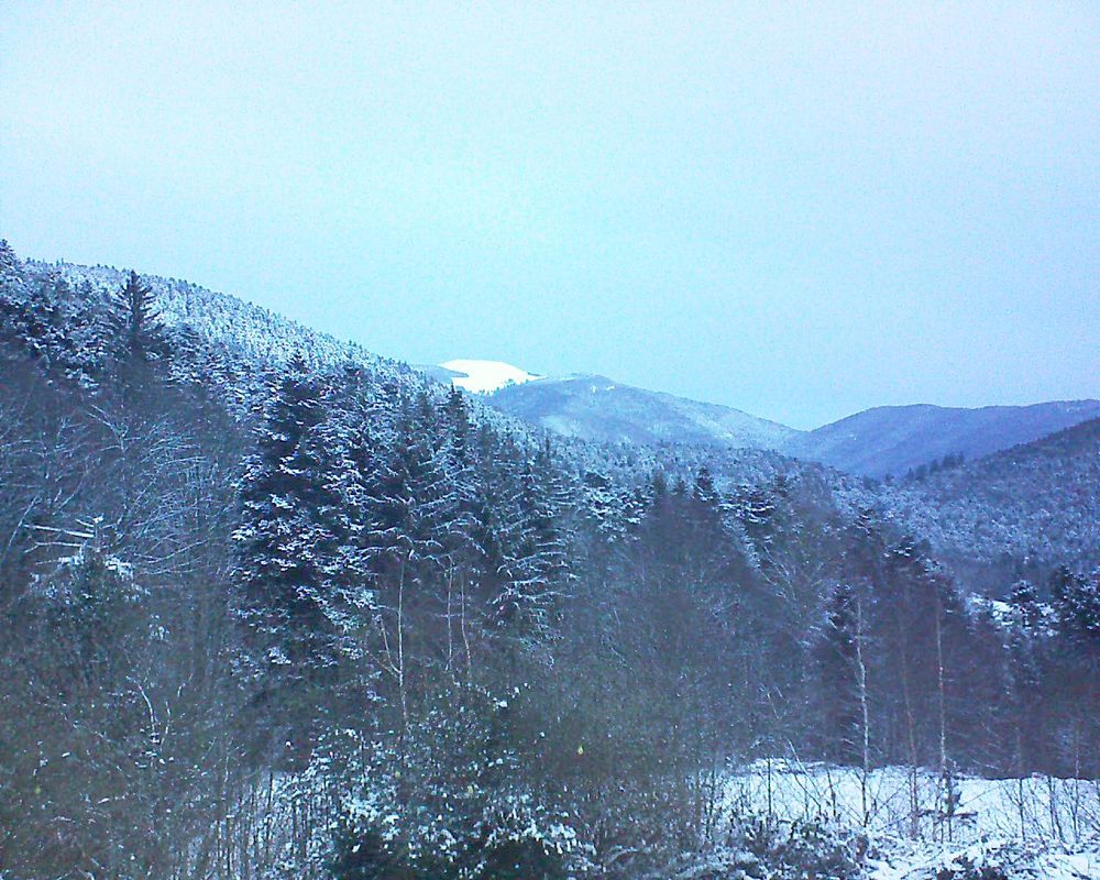 Le petit ballon vu depuis le Domaine Langmatt à Murbach le 11.01.2019 à 08:15 Le petit ballon (Alsace, Vosges) le 11.01.2019 à 08:15