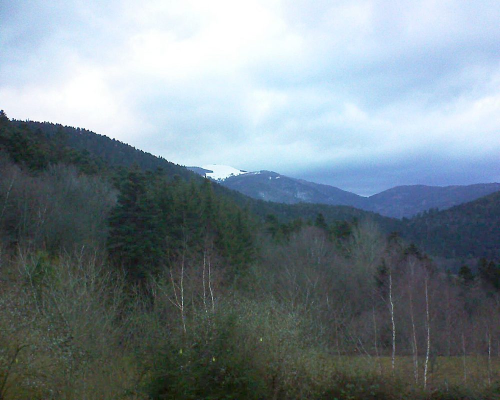 Le petit ballon vu depuis le Domaine Langmatt à Murbach le 14.01.2019 à 17:00 Le petit ballon (Alsace, Vosges) le 14.01.2019 à 17:00