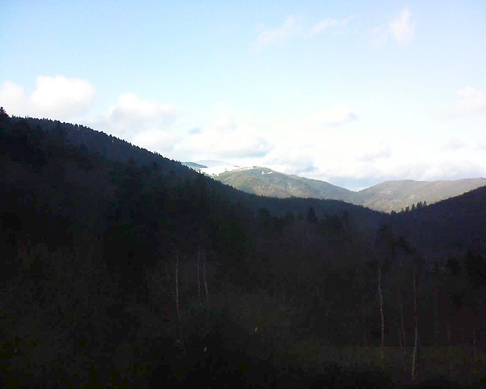 Le petit ballon vu depuis le Domaine Langmatt à Murbach le 17.01.2019 à 14:45 Le petit ballon (Alsace, Vosges) le 17.01.2019 à 14:45