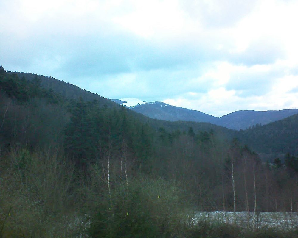 Le petit ballon vu depuis le Domaine Langmatt à Murbach le 17.01.2019 à 16:45 Le petit ballon (Alsace, Vosges) le 17.01.2019 à 16:45