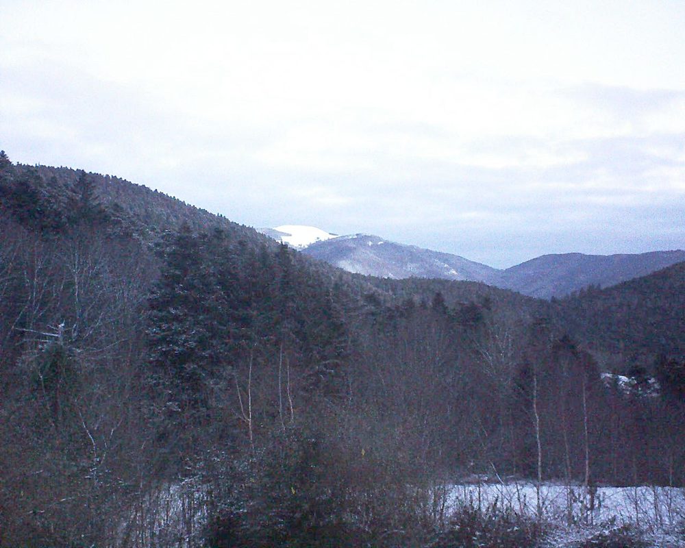 Le petit ballon vu depuis le Domaine Langmatt à Murbach le 18.01.2019 à 08:00 Le petit ballon (Alsace, Vosges) le 18.01.2019 à 08:00