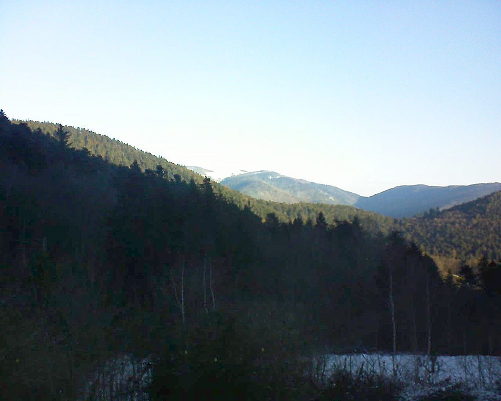 Le petit ballon vu depuis le Domaine Langmatt à Murbach le 19.01.2019 à 09:15 Le petit ballon (Alsace, Vosges) le 19.01.2019 à 09:15