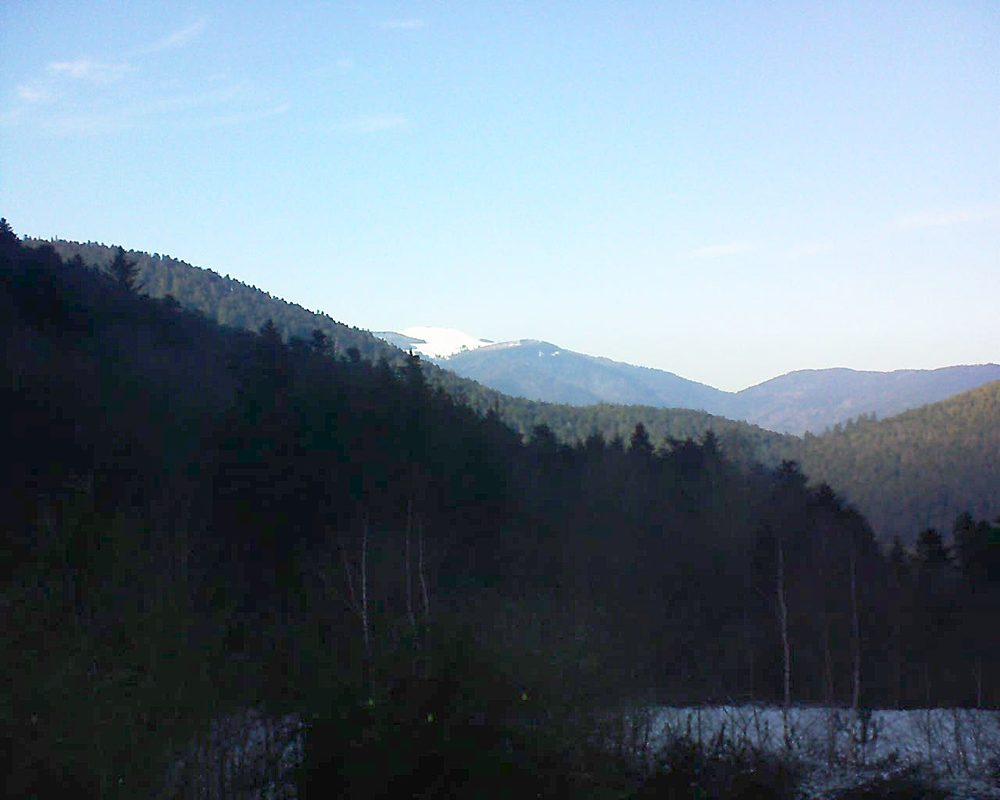 Le petit ballon vu depuis le Domaine Langmatt à Murbach le 19.01.2019 à 15:00 Le petit ballon (Alsace, Vosges) le 19.01.2019 à 15:00