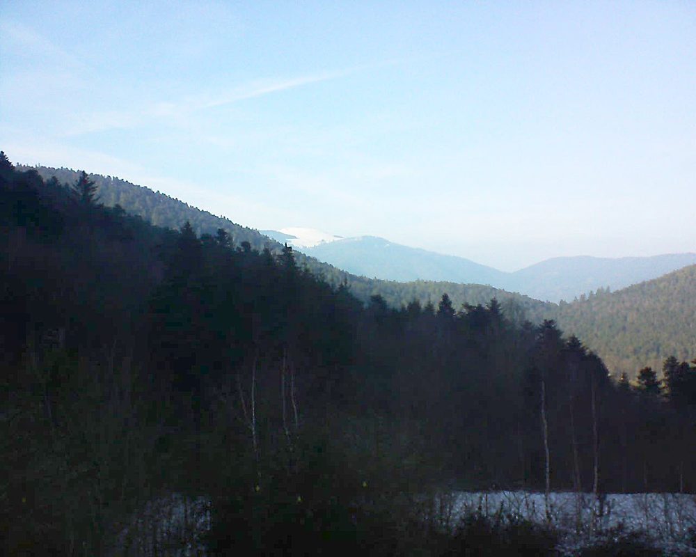 Le petit ballon vu depuis le Domaine Langmatt à Murbach le 22.01.2019 à 15:15 Le petit ballon (Alsace, Vosges) le 22.01.2019 à 15:15