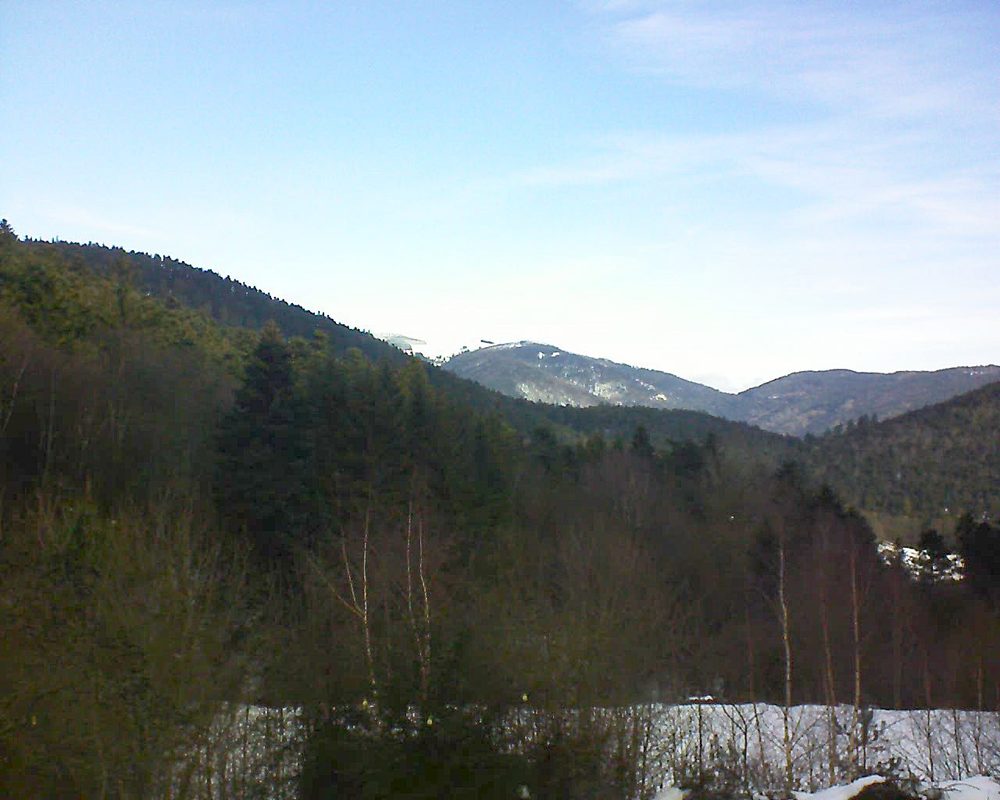 Le petit ballon vu depuis le Domaine Langmatt à Murbach le 02.02.2019 à 10:30 Le petit ballon (Alsace, Vosges) le 02.02.2019 à 10:30