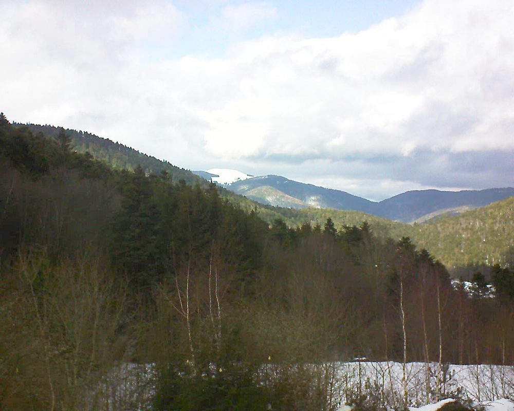 Le petit ballon vu depuis le Domaine Langmatt à Murbach le 02.02.2019 à 14:00 Le petit ballon (Alsace, Vosges) le 02.02.2019 à 14:00