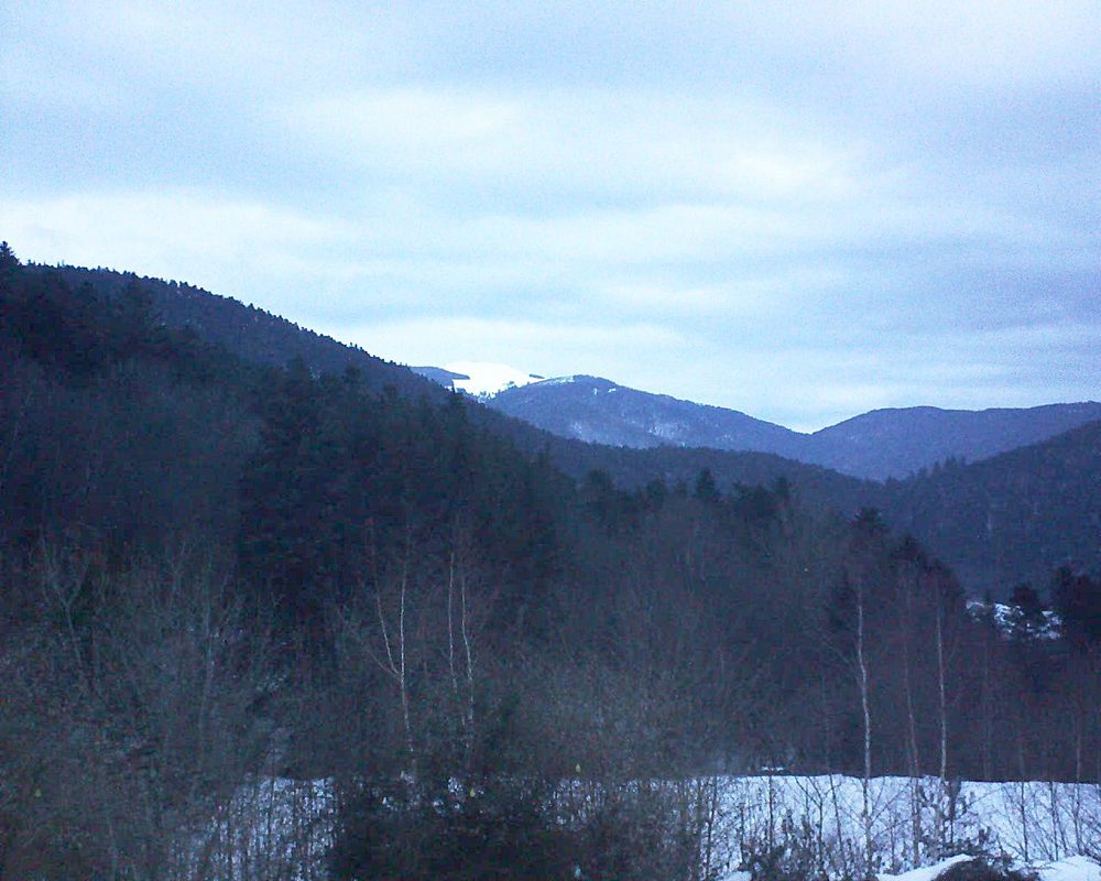 Le petit ballon vu depuis le Domaine Langmatt à Murbach le 02.02.2019 à 17:30 Le petit ballon (Alsace, Vosges) le 02.02.2019 à 17:30