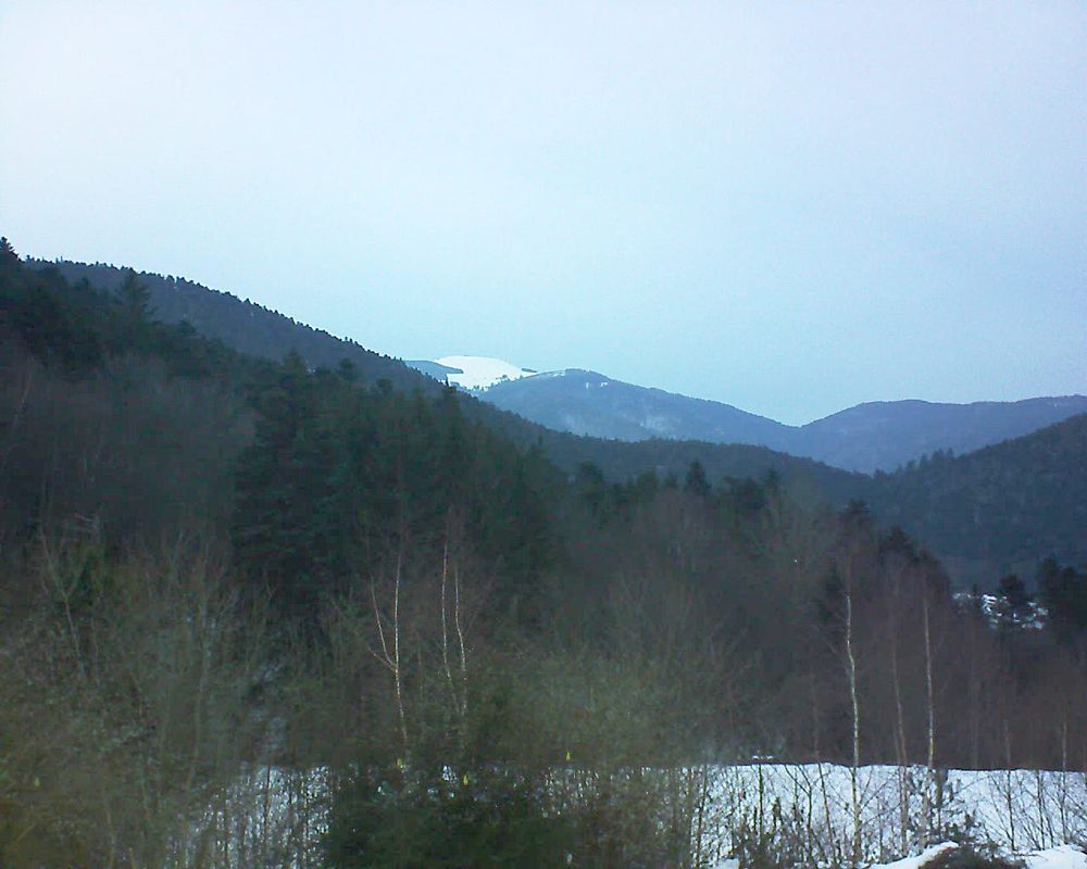 Le petit ballon vu depuis le Domaine Langmatt à Murbach le 04.02.2019 à 17:15 Le petit ballon (Alsace, Vosges) le 04.02.2019 à 17:15