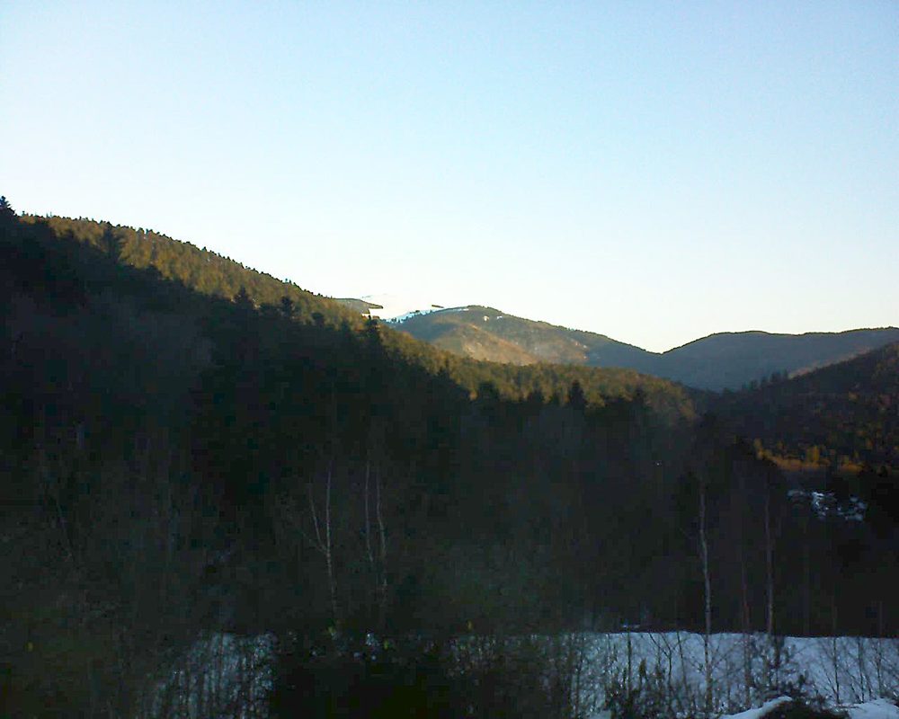 Le petit ballon vu depuis le Domaine Langmatt à Murbach le 05.02.2019 à 08:15 Le petit ballon (Alsace, Vosges) le 05.02.2019 à 08:15