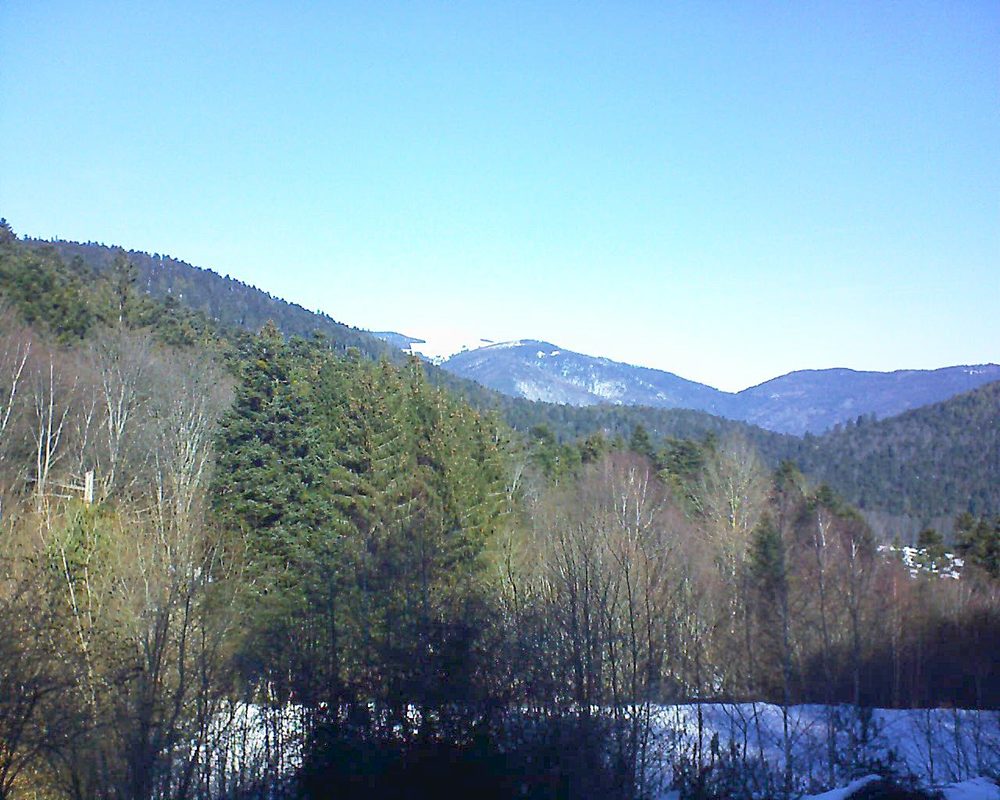 Le petit ballon vu depuis le Domaine Langmatt à Murbach le 05.02.2019 à 11:30 Le petit ballon (Alsace, Vosges) le 05.02.2019 à 11:30