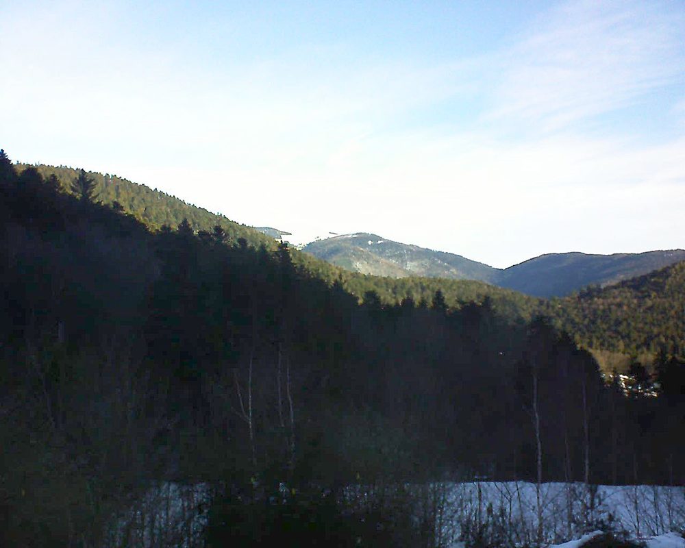 Le petit ballon vu depuis le Domaine Langmatt à Murbach le 06.02.2019 à 09:15 Le petit ballon (Alsace, Vosges) le 06.02.2019 à 09:15