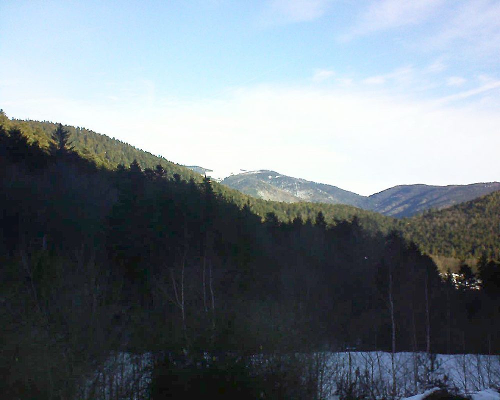 Le petit ballon vu depuis le Domaine Langmatt à Murbach le 06.02.2019 à 09:45 Le petit ballon (Alsace, Vosges) le 06.02.2019 à 09:45