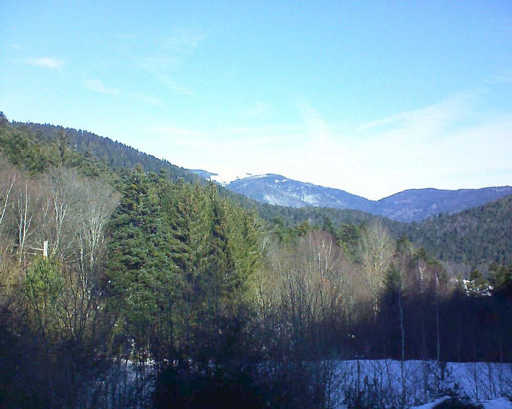 Le petit ballon vu depuis le Domaine Langmatt à Murbach le 06.02.2019 à 11:00 Le petit ballon (Alsace, Vosges) le 06.02.2019 à 11:00