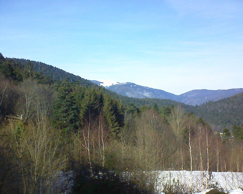 Le petit ballon vu depuis le Domaine Langmatt à Murbach le 06.02.2019 à 14:15 Le petit ballon (Alsace, Vosges) le 06.02.2019 à 14:15