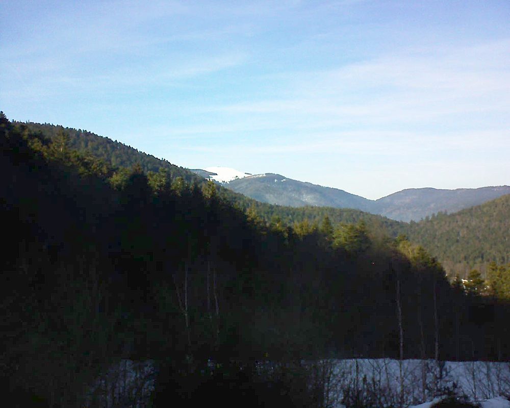 Le petit ballon vu depuis le Domaine Langmatt à Murbach le 06.02.2019 à 15:15 Le petit ballon (Alsace, Vosges) le 06.02.2019 à 15:15