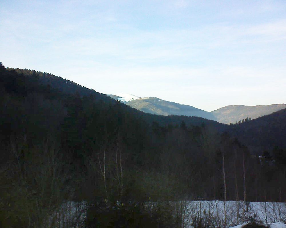 Le petit ballon vu depuis le Domaine Langmatt à Murbach le 06.02.2019 à 16:30 Le petit ballon (Alsace, Vosges) le 06.02.2019 à 16:30