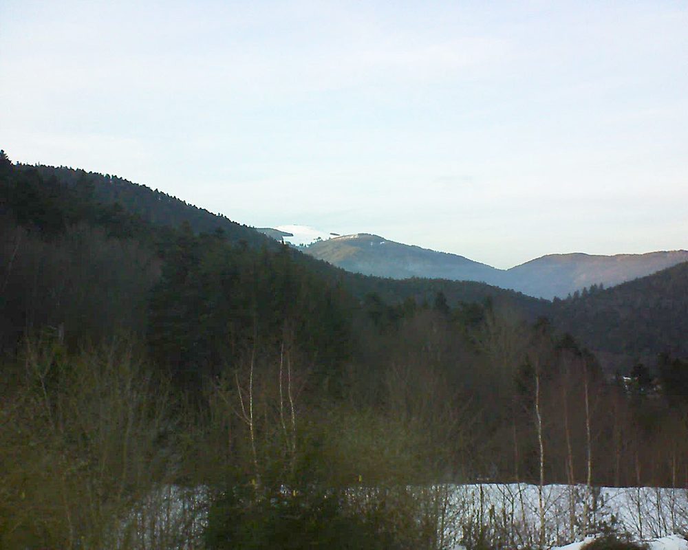 Le petit ballon vu depuis le Domaine Langmatt à Murbach le 06.02.2019 à 17:15 Le petit ballon (Alsace, Vosges) le 06.02.2019 à 17:15
