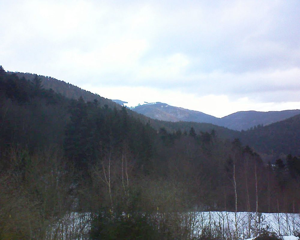 Le petit ballon vu depuis le Domaine Langmatt à Murbach le 08.02.2019 à 08:00 Le petit ballon (Alsace, Vosges) le 08.02.2019 à 08:00