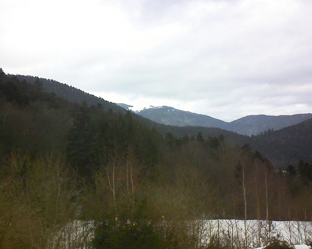 Le petit ballon vu depuis le Domaine Langmatt à Murbach le 08.02.2019 à 10:00 Le petit ballon (Alsace, Vosges) le 08.02.2019 à 10:00