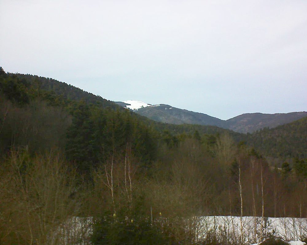 Le petit ballon vu depuis le Domaine Langmatt à Murbach le 08.02.2019 à 15:15 Le petit ballon (Alsace, Vosges) le 08.02.2019 à 15:15