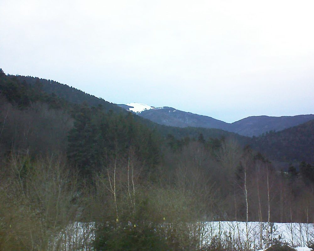Le petit ballon vu depuis le Domaine Langmatt à Murbach le 08.02.2019 à 17:15 Le petit ballon (Alsace, Vosges) le 08.02.2019 à 17:15