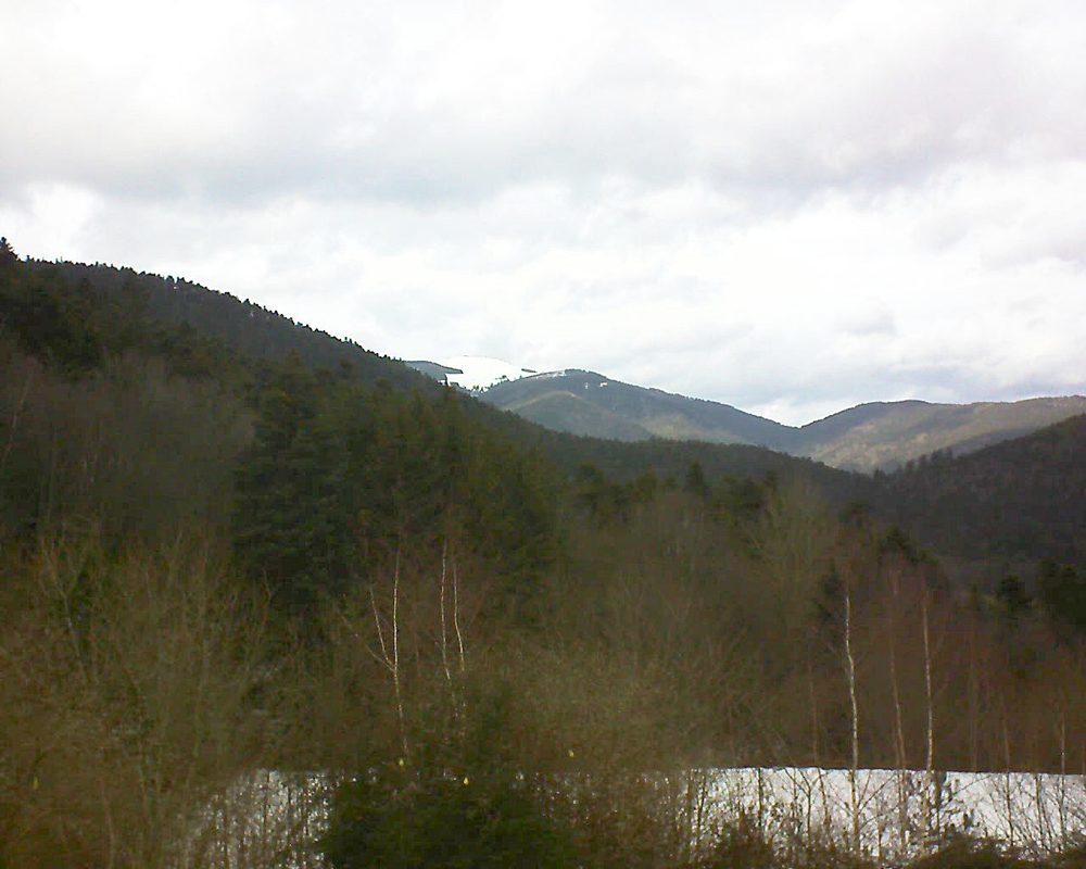 Le petit ballon vu depuis le Domaine Langmatt à Murbach le 09.02.2019 à 14:45 Le petit ballon (Alsace, Vosges) le 09.02.2019 à 14:45