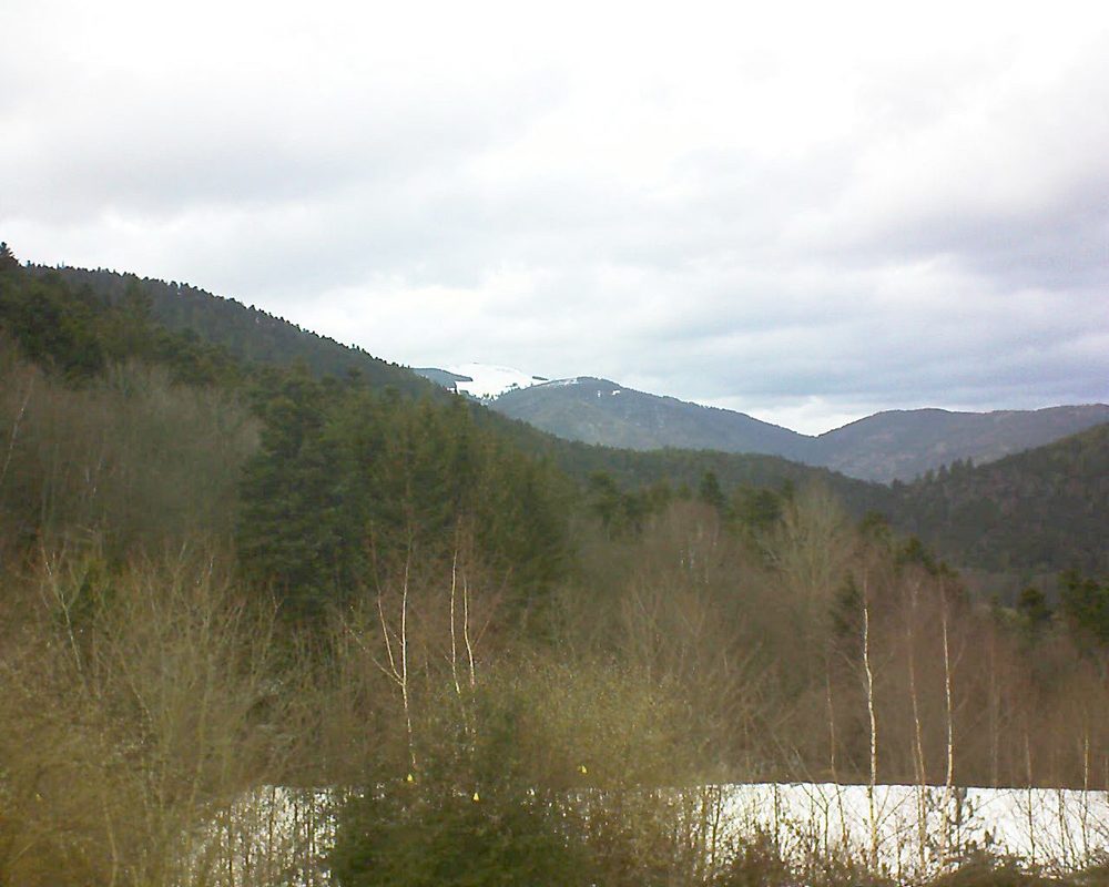Le petit ballon vu depuis le Domaine Langmatt à Murbach le 09.02.2019 à 15:30 Le petit ballon (Alsace, Vosges) le 09.02.2019 à 15:30