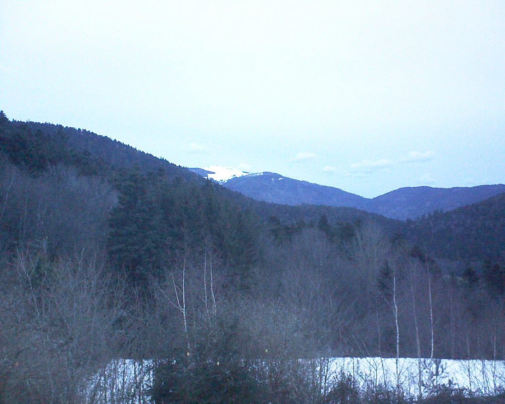 Le petit ballon vu depuis le Domaine Langmatt à Murbach le 10.02.2019 à 07:45 Le petit ballon (Alsace, Vosges) le 10.02.2019 à 07:45