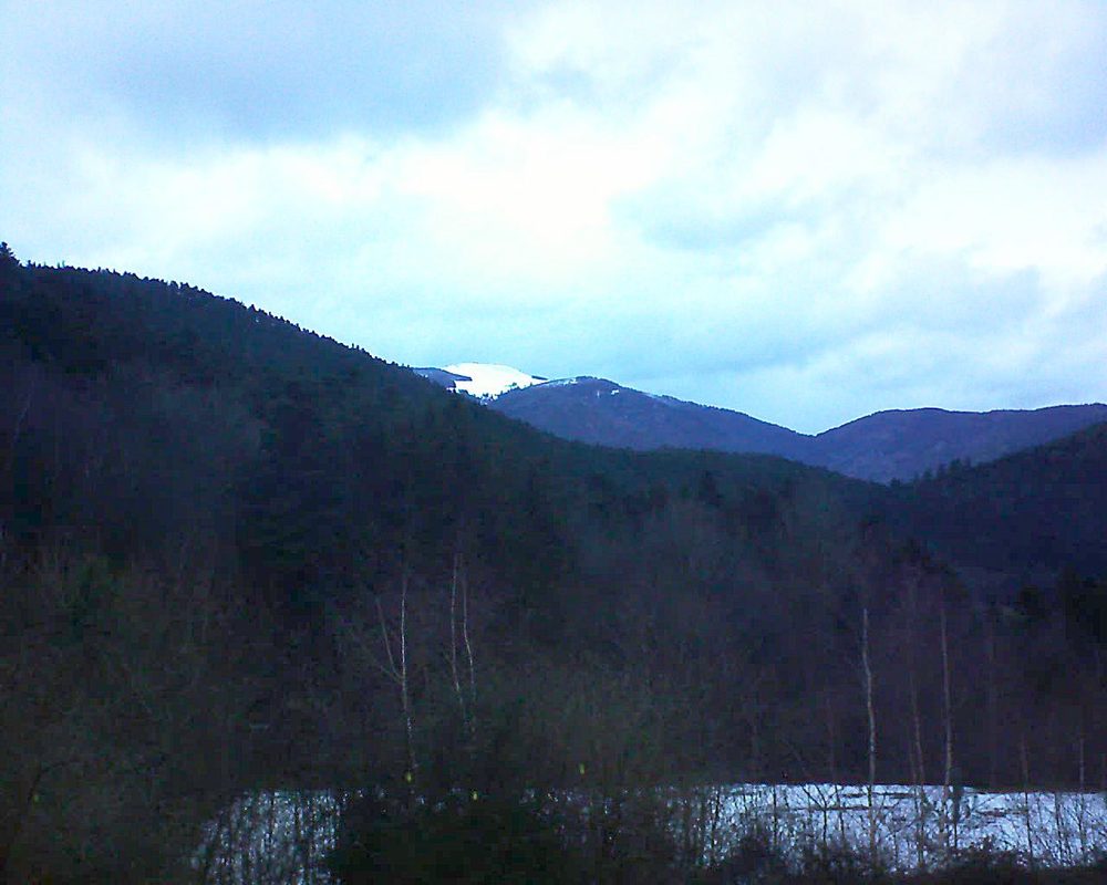 Le petit ballon vu depuis le Domaine Langmatt à Murbach le 10.02.2019 à 17:30 Le petit ballon (Alsace, Vosges) le 10.02.2019 à 17:30