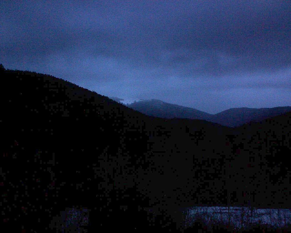 Le petit ballon vu depuis le Domaine Langmatt à Murbach le 10.02.2019 à 18:00 Le petit ballon (Alsace, Vosges) le 10.02.2019 à 18:00