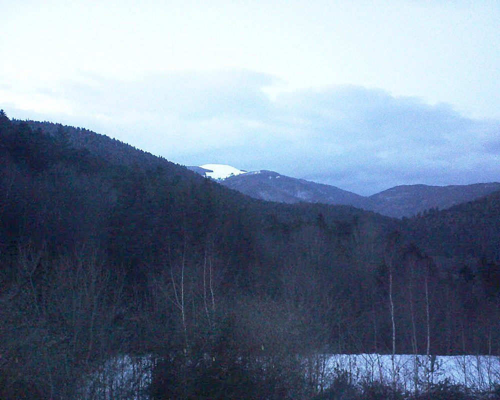 Le petit ballon vu depuis le Domaine Langmatt à Murbach le 11.02.2019 à 18:00 Le petit ballon (Alsace, Vosges) le 11.02.2019 à 18:00