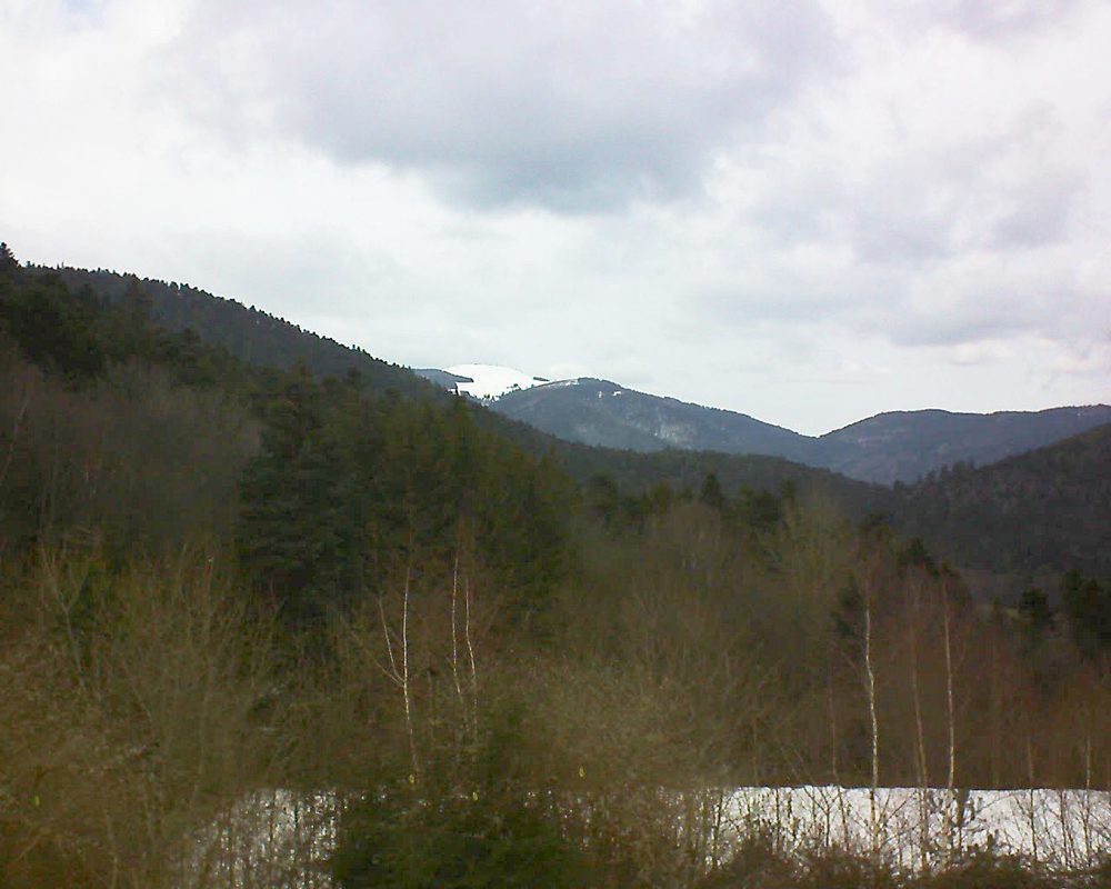 Le petit ballon vu depuis le Domaine Langmatt à Murbach le 12.02.2019 à 14:15 Le petit ballon (Alsace, Vosges) le 12.02.2019 à 14:15
