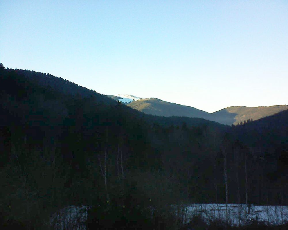 Le petit ballon vu depuis le Domaine Langmatt à Murbach le 15.02.2019 à 17:15 Le petit ballon (Alsace, Vosges) le 15.02.2019 à 17:15