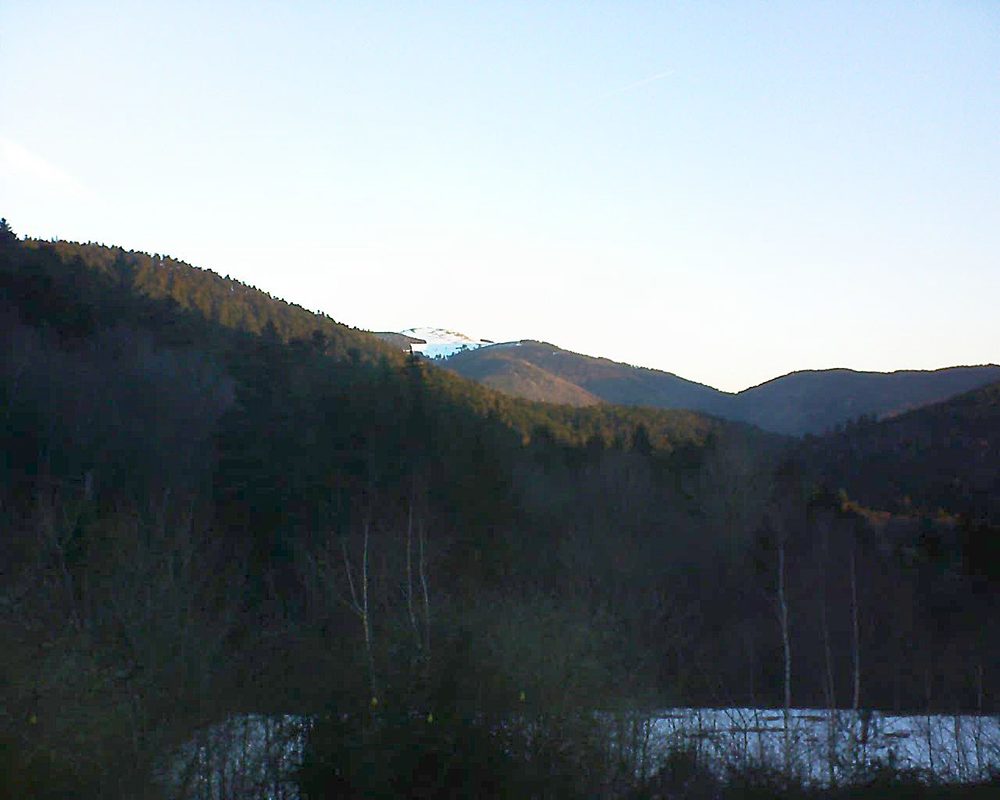Le petit ballon vu depuis le Domaine Langmatt à Murbach le 16.02.2019 à 07:45 Le petit ballon (Alsace, Vosges) le 16.02.2019 à 07:45