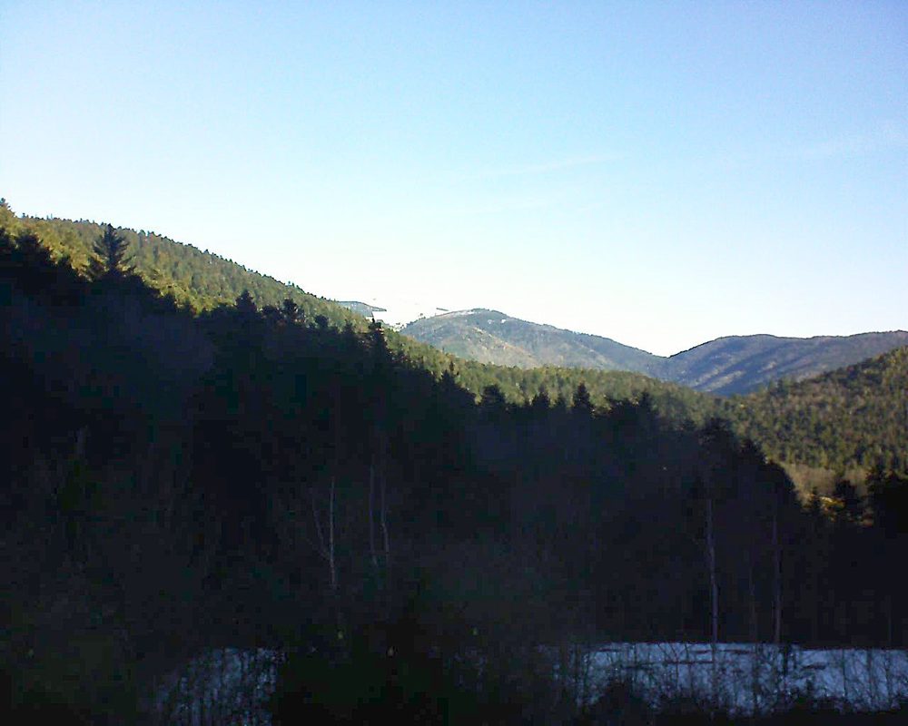 Le petit ballon vu depuis le Domaine Langmatt à Murbach le 16.02.2019 à 09:30 Le petit ballon (Alsace, Vosges) le 16.02.2019 à 09:30