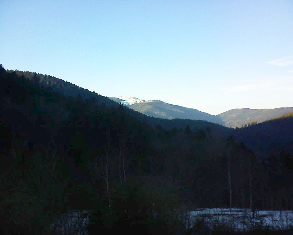 Le petit ballon vu depuis le Domaine Langmatt à Murbach le 16.02.2019 à 16:45 Le petit ballon (Alsace, Vosges) le 16.02.2019 à 16:45
