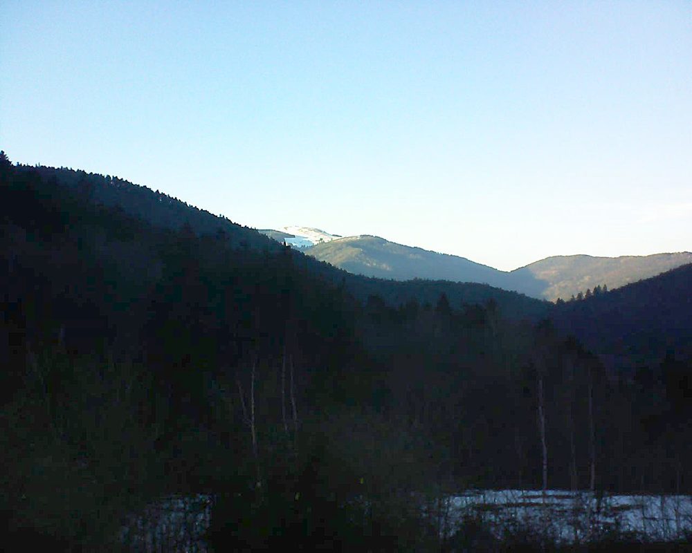 Le petit ballon vu depuis le Domaine Langmatt à Murbach le 16.02.2019 à 17:00 Le petit ballon (Alsace, Vosges) le 16.02.2019 à 17:00