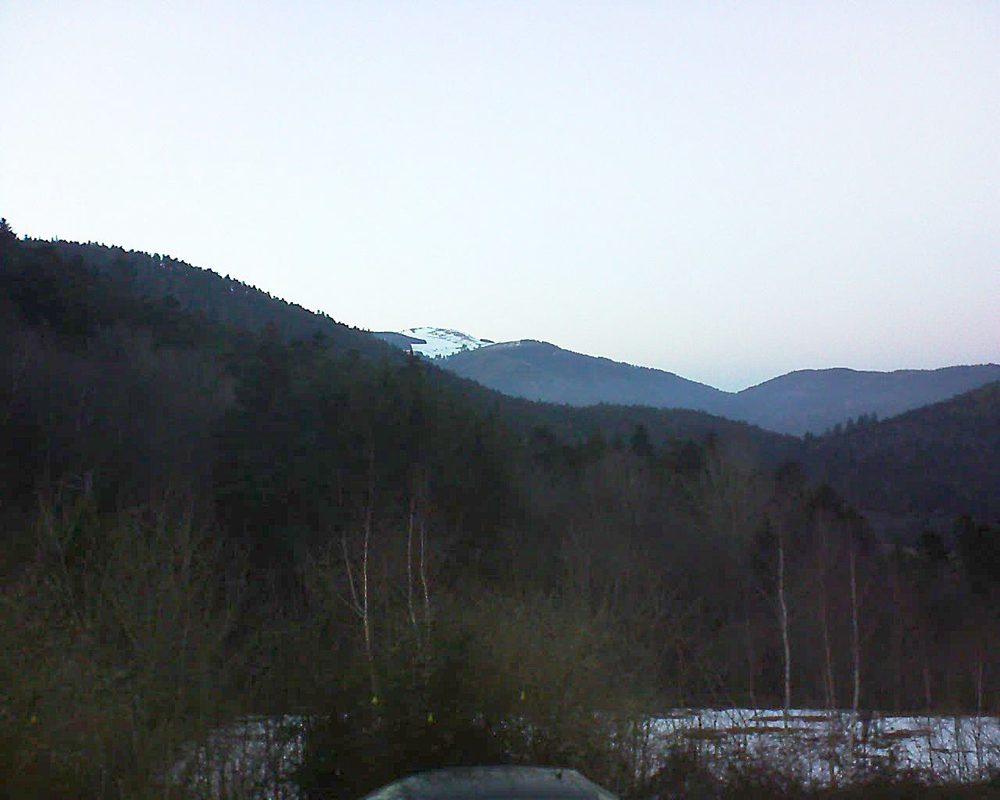 Le petit ballon vu depuis le Domaine Langmatt à Murbach le 16.02.2019 à 18:00 Le petit ballon (Alsace, Vosges) le 16.02.2019 à 18:00