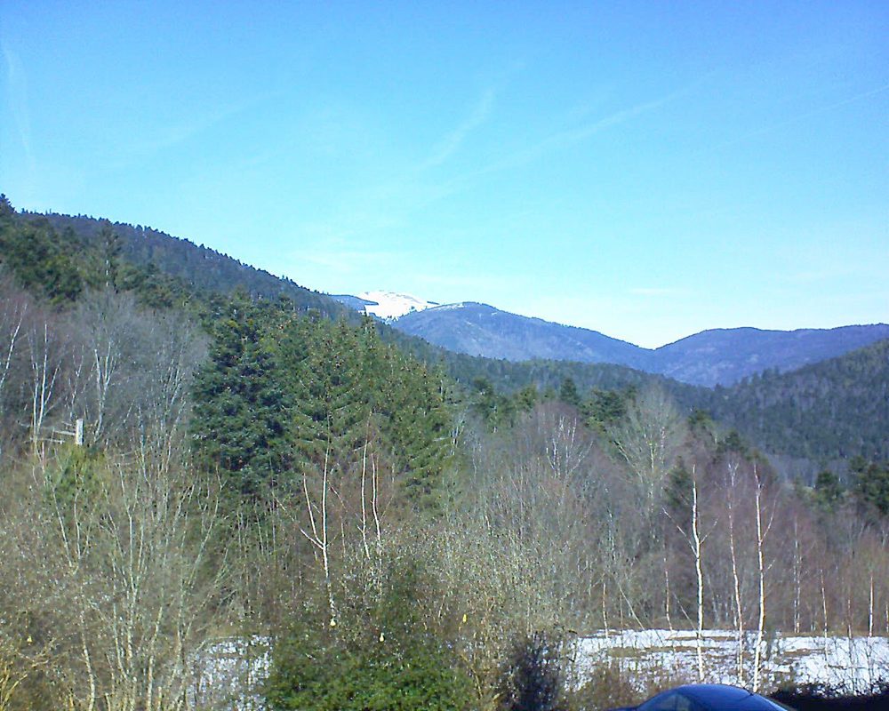 Le petit ballon vu depuis le Domaine Langmatt à Murbach le 17.02.2019 à 12:15 Le petit ballon (Alsace, Vosges) le 17.02.2019 à 12:15