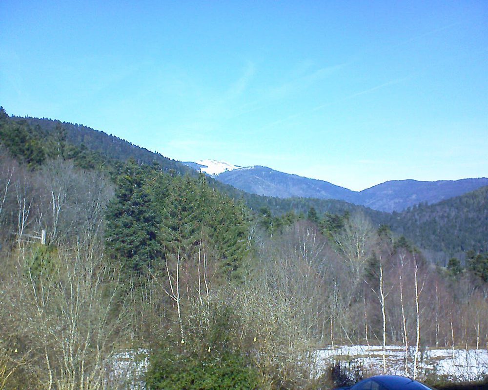 Le petit ballon vu depuis le Domaine Langmatt à Murbach le 17.02.2019 à 12:30 Le petit ballon (Alsace, Vosges) le 17.02.2019 à 12:30