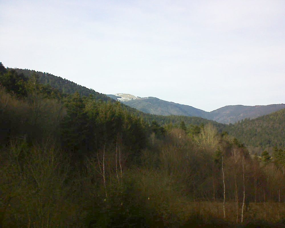 Le petit ballon vu depuis le Domaine Langmatt à Murbach le 23.02.2019 à 15:45 Le petit ballon (Alsace, Vosges) le 23.02.2019 à 15:45