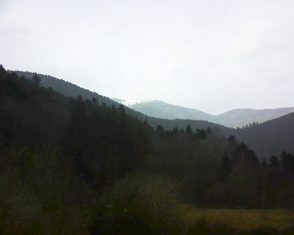 Le petit ballon vu depuis le Domaine Langmatt à Murbach le 05.03.2019 à 15:45 Le petit ballon (Alsace, Vosges) le 05.03.2019 à 15:45