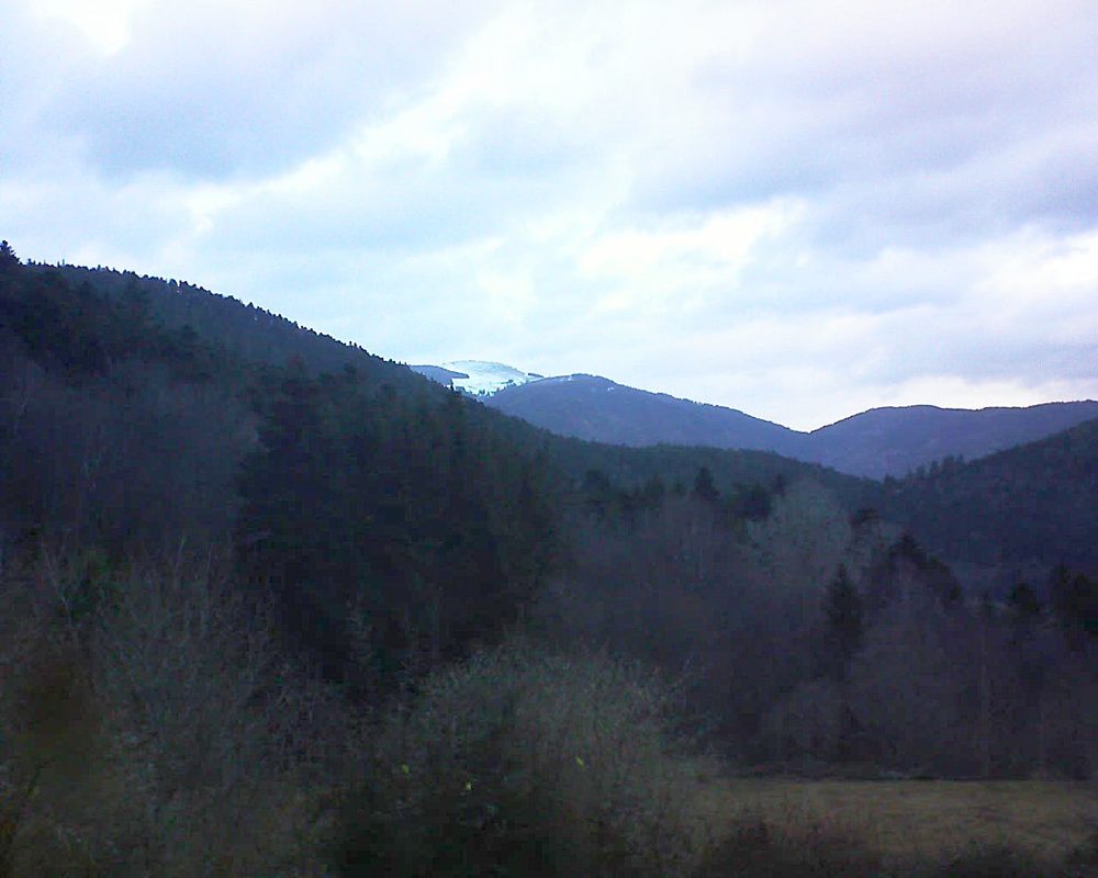 Le petit ballon vu depuis le Domaine Langmatt à Murbach le 05.03.2019 à 17:30 Le petit ballon (Alsace, Vosges) le 05.03.2019 à 17:30