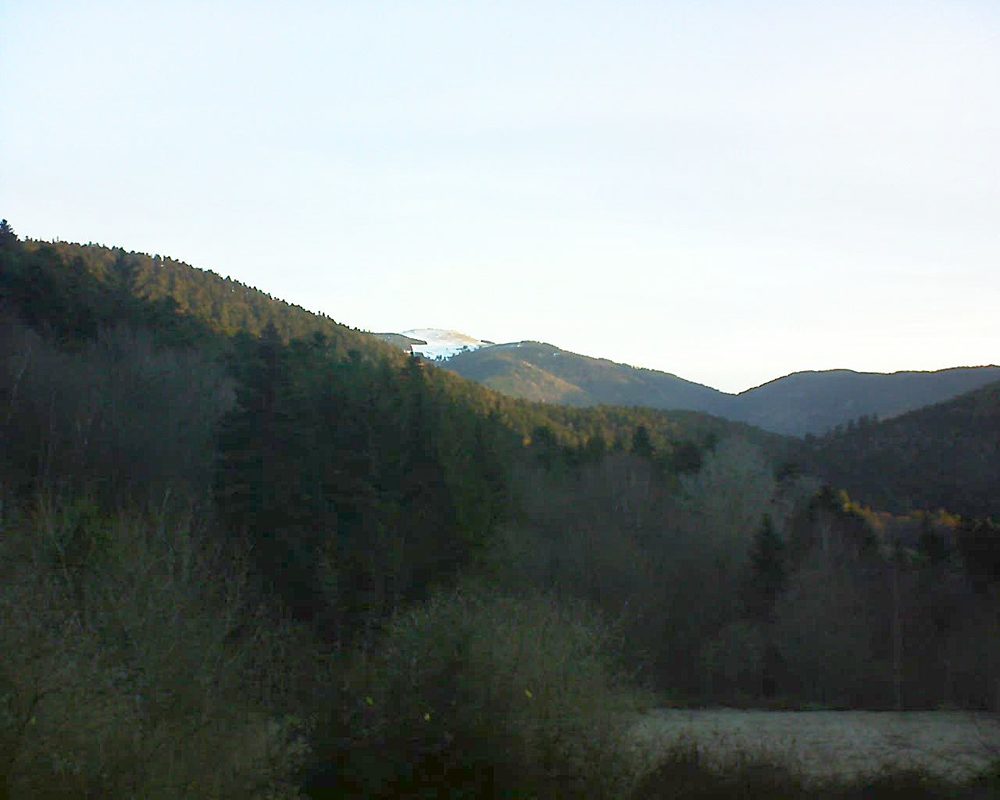 Le petit ballon vu depuis le Domaine Langmatt à Murbach le 06.03.2019 à 07:15 Le petit ballon (Alsace, Vosges) le 06.03.2019 à 07:15