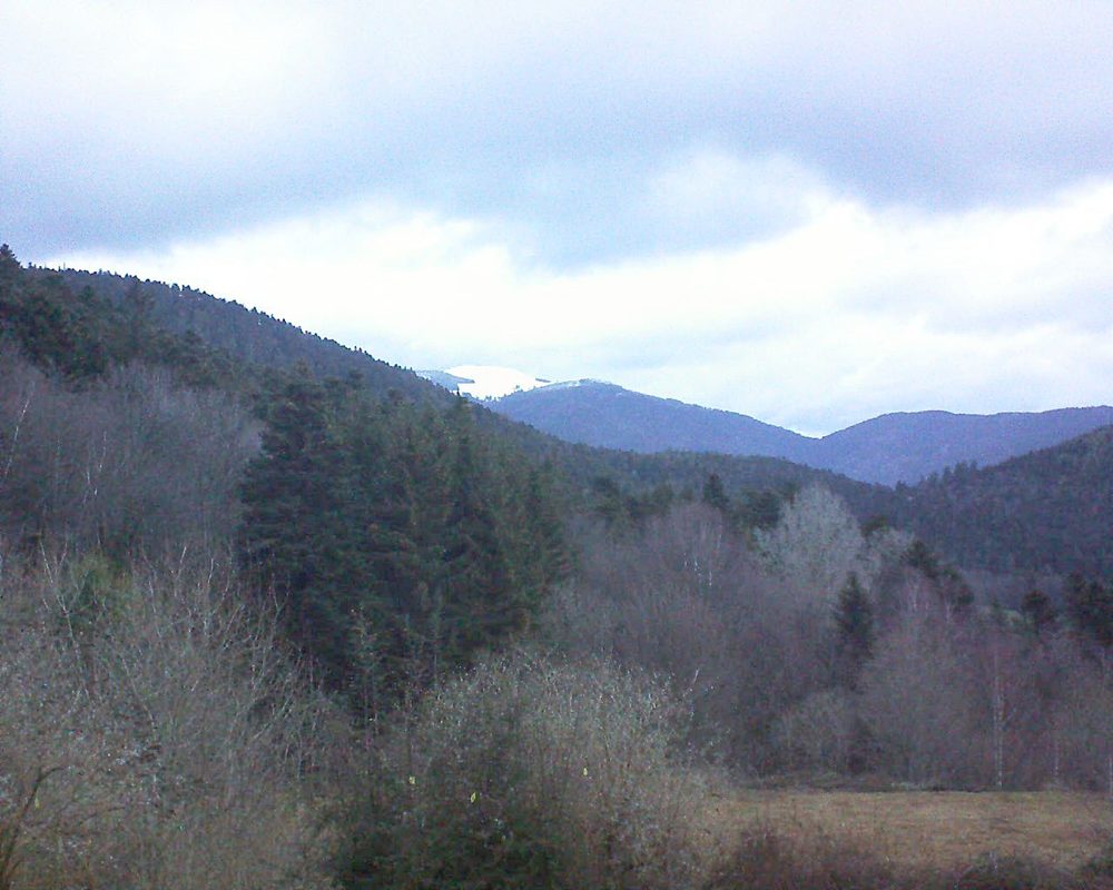 Le petit ballon vu depuis le Domaine Langmatt à Murbach le 08.03.2019 à 07:00 Le petit ballon (Alsace, Vosges) le 08.03.2019 à 07:00